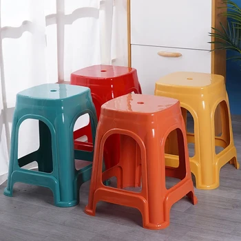 0654 Namų ūkio plastikiniai išmatose sutirštės kambarį suaugusiųjų valgomojo stalas, kėdė gali būti sukrauti paprasta aikštėje išmatose virti plastiko c